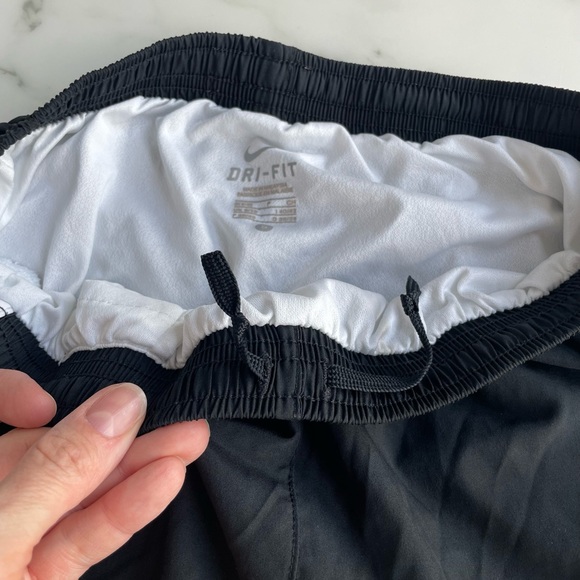 Nike tempo dri-fit running shorts - Picture 2 of 2